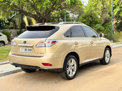 RX . 450H . ឆ្នាំ  2010 . full