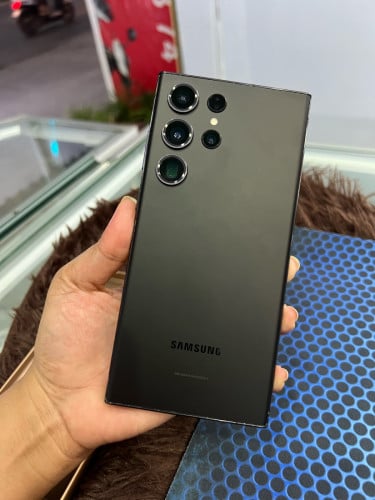 S23 Ultra 1Tb Black របស់ក្រុមហ៊ុនចំ