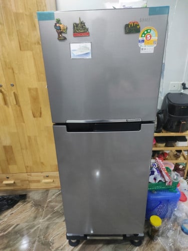 SAMSUNG REFRIGERATOR 211L #RT20HAR1DSA/ST