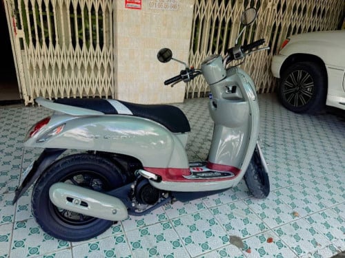 Scoopy 2015  110 cc កាតគ្រី លក់ប្រញាប់ មាសុីនស្អាត មាសុីនស្អាត 098515772/077515772