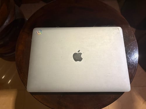 Sell Macbook pro 2018
