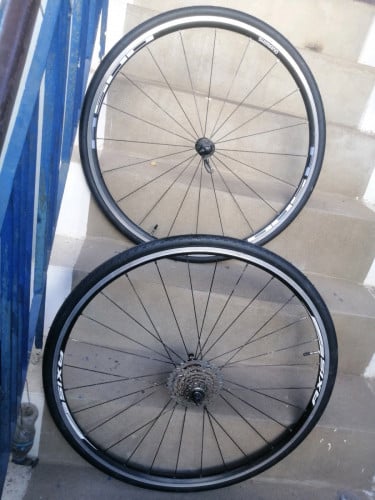Sell Road bike rims, ចង់លក់ខ្នងកង់ គួក (700CC r 29")