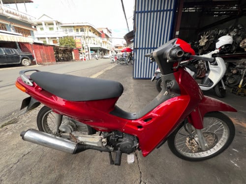 Suzuki best 2000 ម៉ូតូ សុំណុំស៊ីន ដាក់លក់