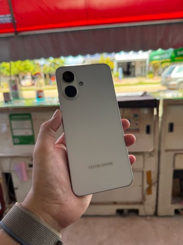 Techno SPARK រាងស្អាត​ តម្លៃធូៗ