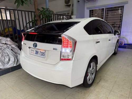 Toyota Prius 2010 Option 3 អេក្រង់ ធំ  JBL