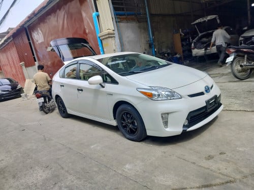 Toyota Prius 2012.Option2