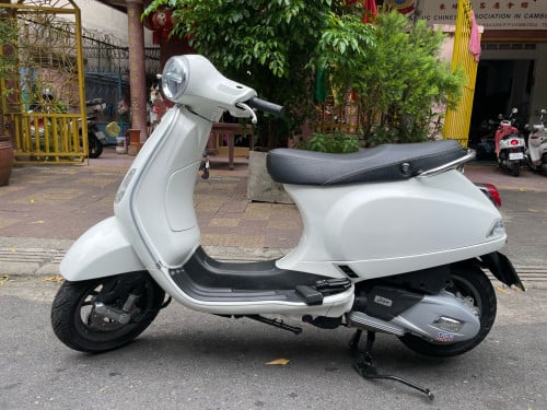 Vespa150cc 2023 New98%មានពន្ធកាតគ្រីស្លាកលេខ