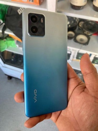 Vivo y15s 3Ram 32G