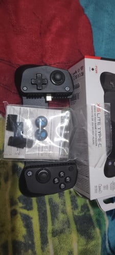 Want to sell GameSir x5lite 99% type c controller android and ios
