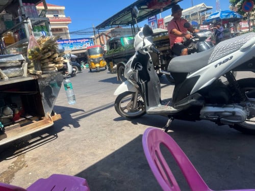 លក់ម៉ូតូ