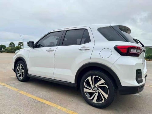 ឡានលក់ម្ចាស់ដើម汽车出售