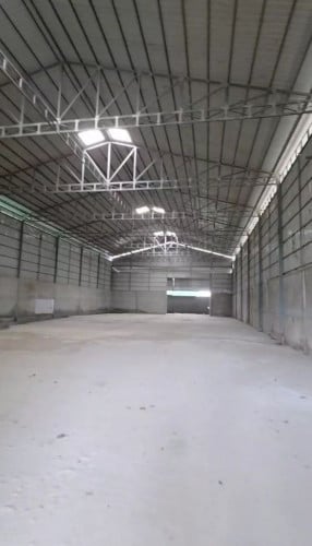 ឃ្លាំងសំរាប់ជួលស្តុកឥវ៉ាន់ នូវសែនសុខ