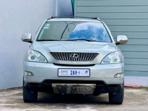 ឡានលក់ថ្មីណាស់