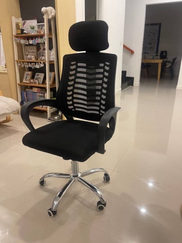 កៅអីការិយាល័យ