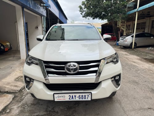 ឡានថ្មីដាច់ហ្សុីនមួយជុំ​ សោពីរម្ចាស់ដេីម​ 019​ មិនខុសភិនភាគ