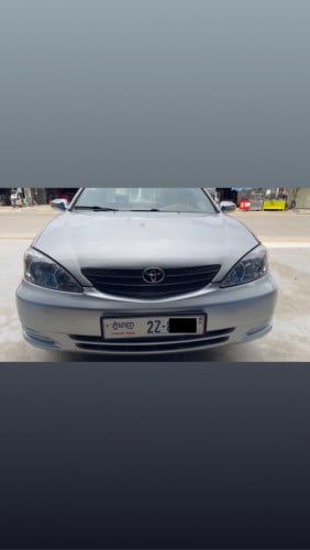 ឡានបាឡែនលក់ឆ្នាំ02 LEពណ៏ប្រាក់តម្លៃ8800$ចរចាបាន