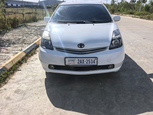 ឡានលក់ 06 ក្នុងលឿង half full