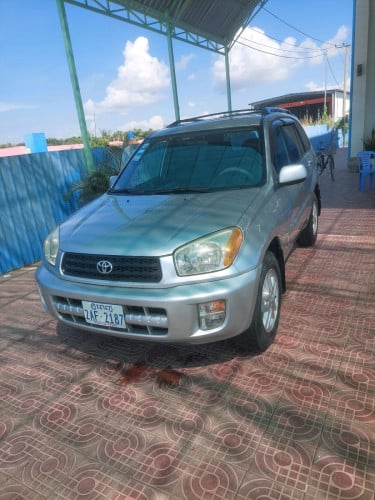 ឡានលក់ឆ្នាំ2001ប៉ុង1 L បើកដំបូល