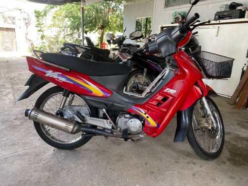 វត្ថុ​បុរាណ​ 2001