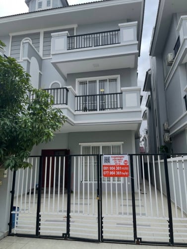 旧机场别墅 4卧室 出租 1600$  트원빌라 4개짜리 임대 1600$