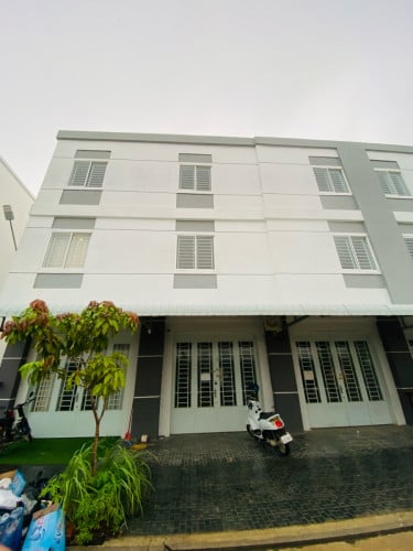 ផ្ទះលក់នៅកួរស្រូវ ២ 55000$ ជិតផ្សារ