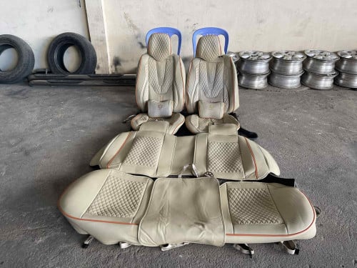 លក់ស្រេាមពូកឡាននៅថ្មី90%