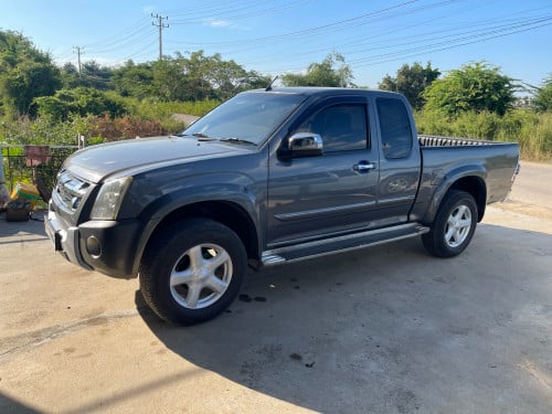 ឡានលក់ D-MaX 2007 ឆ្វេងកែ ឯសារគ្រប់ សាច់ខ្ចី ទឹកសុីន90% លេខដៃប៉ុង1