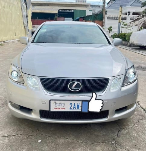 សួស្ដីពុកម៉ែបងប្អូន ខ្ញុំ បាទ មាន ឡាន GS 300 ចង់លក់ ឡាន ឆ្នាំ2006 ហ៊្វូលពេញ ប៉ុង2 ម្ចាស់ដើមទី1