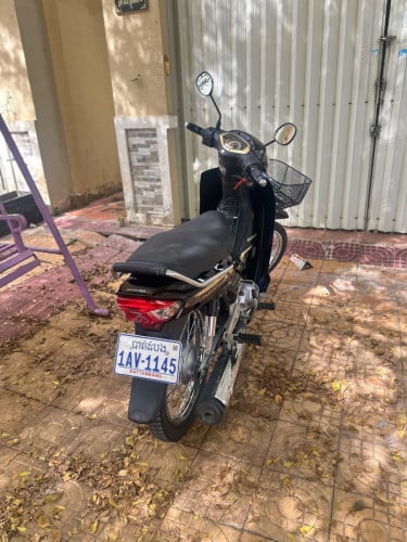 ម៉ូតូ Honda Dream លក់ម្ចាស់ដើមផ្លាកលេខ