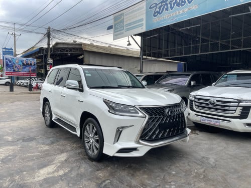 កាត់បានក្ដៅៗLexus Lx 570 2016 Super Sport Full Options ថ្មីណាស់បងៗ