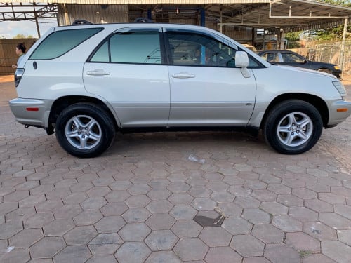 លក់ RX300 01ប៉ុង2