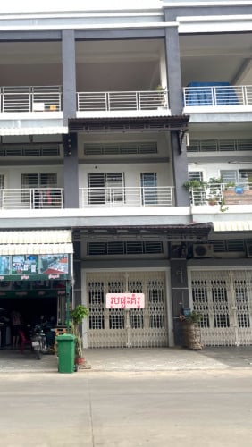 ផ្ទះល្វែងលក់នៅបុរីពិភពថ្មីចំការដូង២ S-226