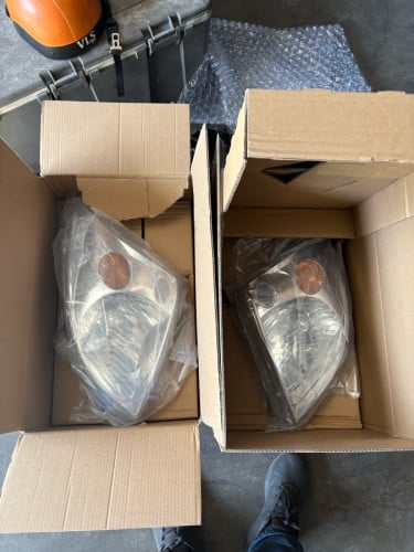 ភ្លើងមុខ toyota landcruiser PRADO 2003-2009