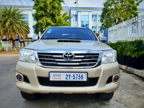 💥Toyota Hilux Vigo ឆ្នាំ2014 លេខអូអូប៉ុងពីរ