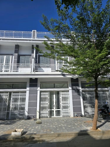 🔊 ផ្ទះអាជីវកម្មសម្រាប់ជួល / Shop house for Rent