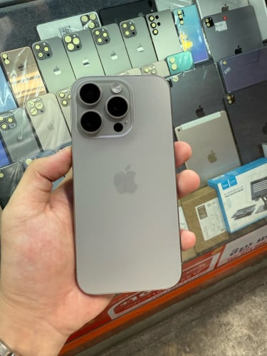 15pro 128GB ស្អាត សំណុំ