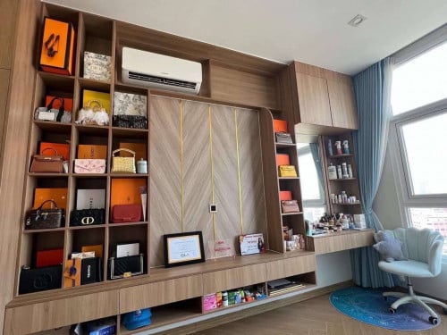 2 Bedroom BKK3 For Rent 1000$ ( Direct Owner)