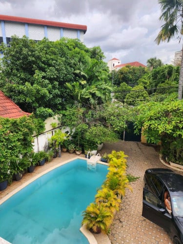 7 Bedrooms Villa with swimming pool for rent in Toul Kork area