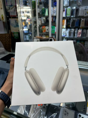 AirPods Max color starlight