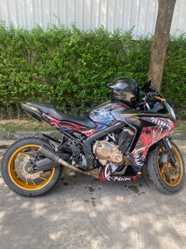 CBR 650F 4 CYLINDER MOTO