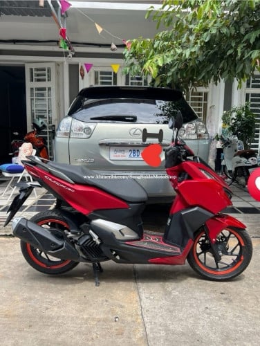 Click 022NCXកំលាំង160 ម៉ូតូស្អាតសាណុំស្រិនមួយជុំ មូលទិលអាវស្គុត មានលក់នៅហាង( សេង សុខឡា 9999)