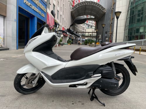 Honda Pcx125cc 2012 ជប៉ុនសុទ្ធ New98%មានពន្ធកាតគ្រីស្លាកលេខ