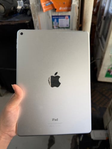 ipad air2 នៅស្អាត ប្រេីបានទាំងអស់