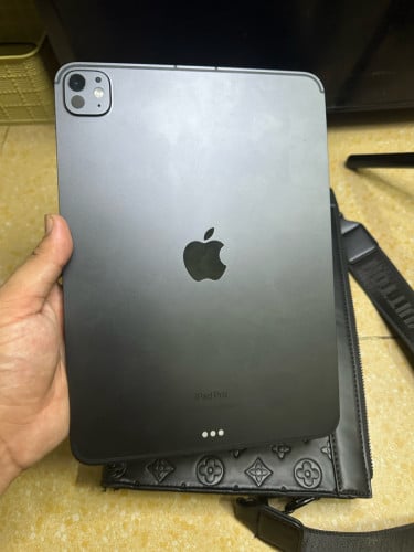 IPad M4 sim +wifi 256g