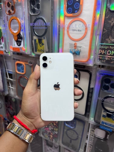 iPhone 11 64g 125$ចចារ🤍