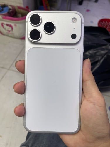 iphone 17 Pro Max សំណុំស្រ៊ីនប្រើបានតែ wifi