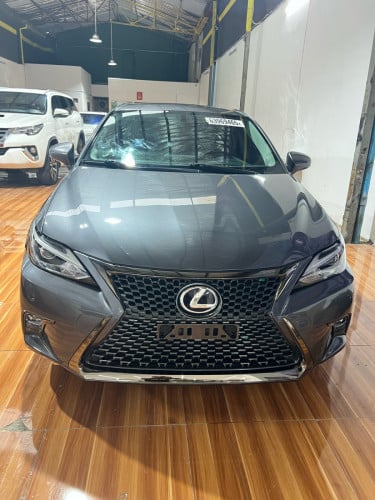 Lexus CT200h full premium yaer 2013 ពណ៌​ប្រផេះ​