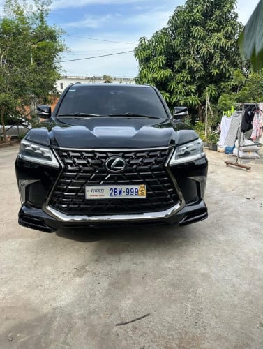 Lexus Lx570 ឆ្នាំ2017 ម្ចាស់ដើមធានាឡានស្អាត