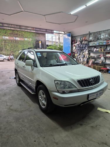 Lexus RX300 01 Full ពេញប៉ុង1​ អត់បុកអត់ជុលទេឡានម៉ាសុីនប្រអប់លេខនៅអែម​ ទឹកថ្នាំសុីនម៉ាជុំ