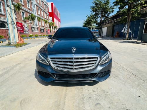 Mercedes C300 Luxury S-Class 2015